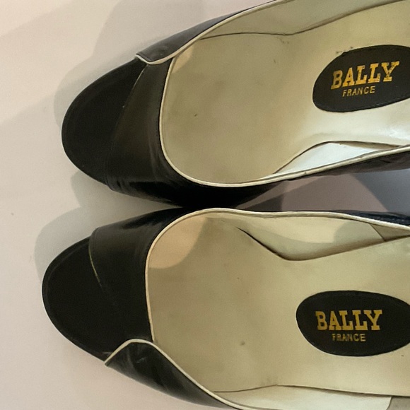 Vintage Bally France Navy Peep Toe Heels - Picture 10 of 10